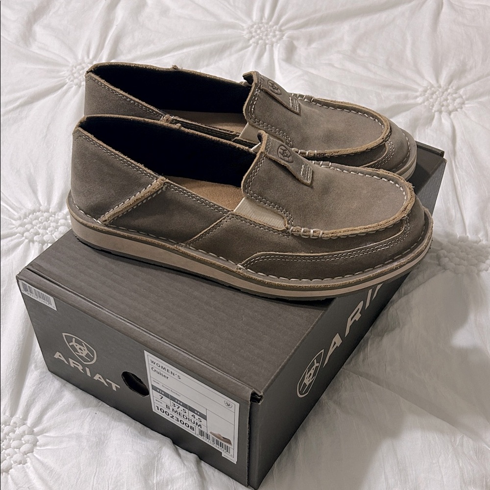 Ariat Women’s Brown Bomber